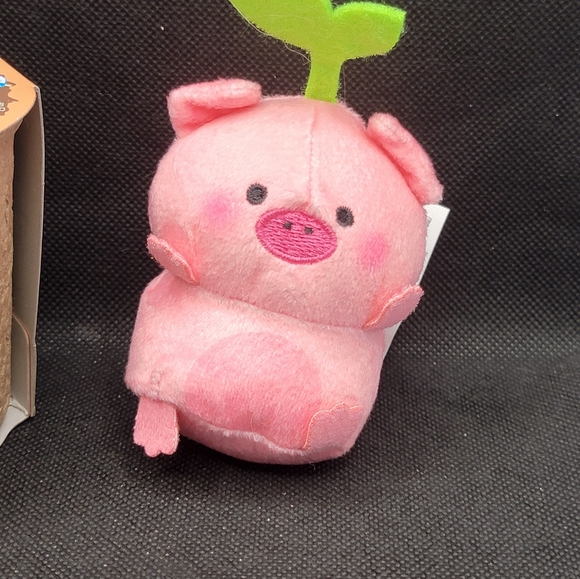 Sakuties Grow A Smile Series 2 Mystery - CHARLOTTE Pink Pig 3" Mini Plush - Picture 3 of 11